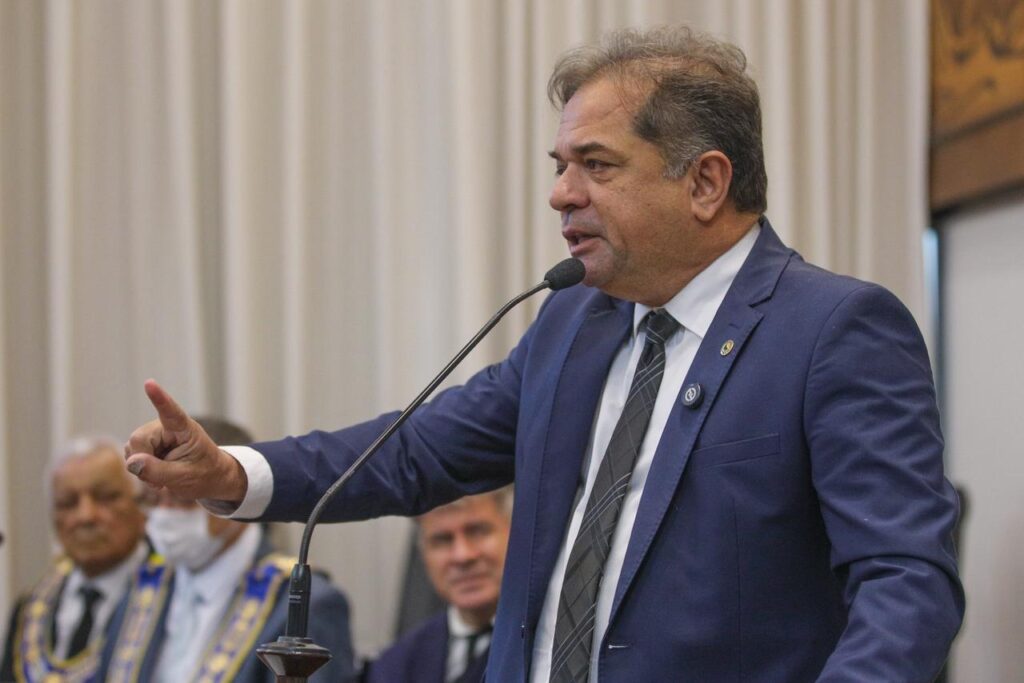 marcus-cavalcante-destaca-papel-da-maconaria-na-construcao-de-um-pais-mais-justo