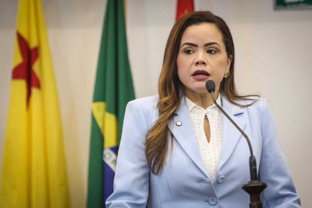 Michelle Melo cobra transparência no Programa Opera Acre e propõe audiência pública – Cidade AC News michelle-melo-cobra-transparencia-no-programa-opera-acre-e-propoe-audiencia-publica