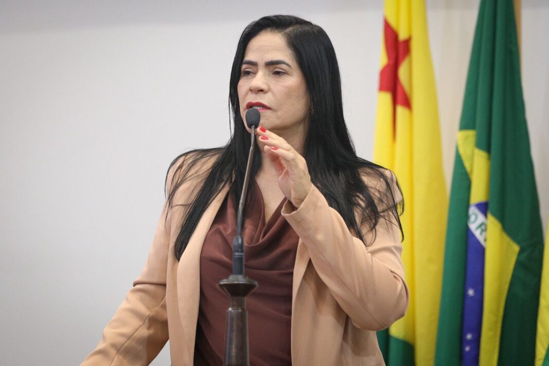 maria-antonia-cobra-instalacao-de-agencias-da-caixa-em-marechal-thaumaturgo-e-rodrigues-alves