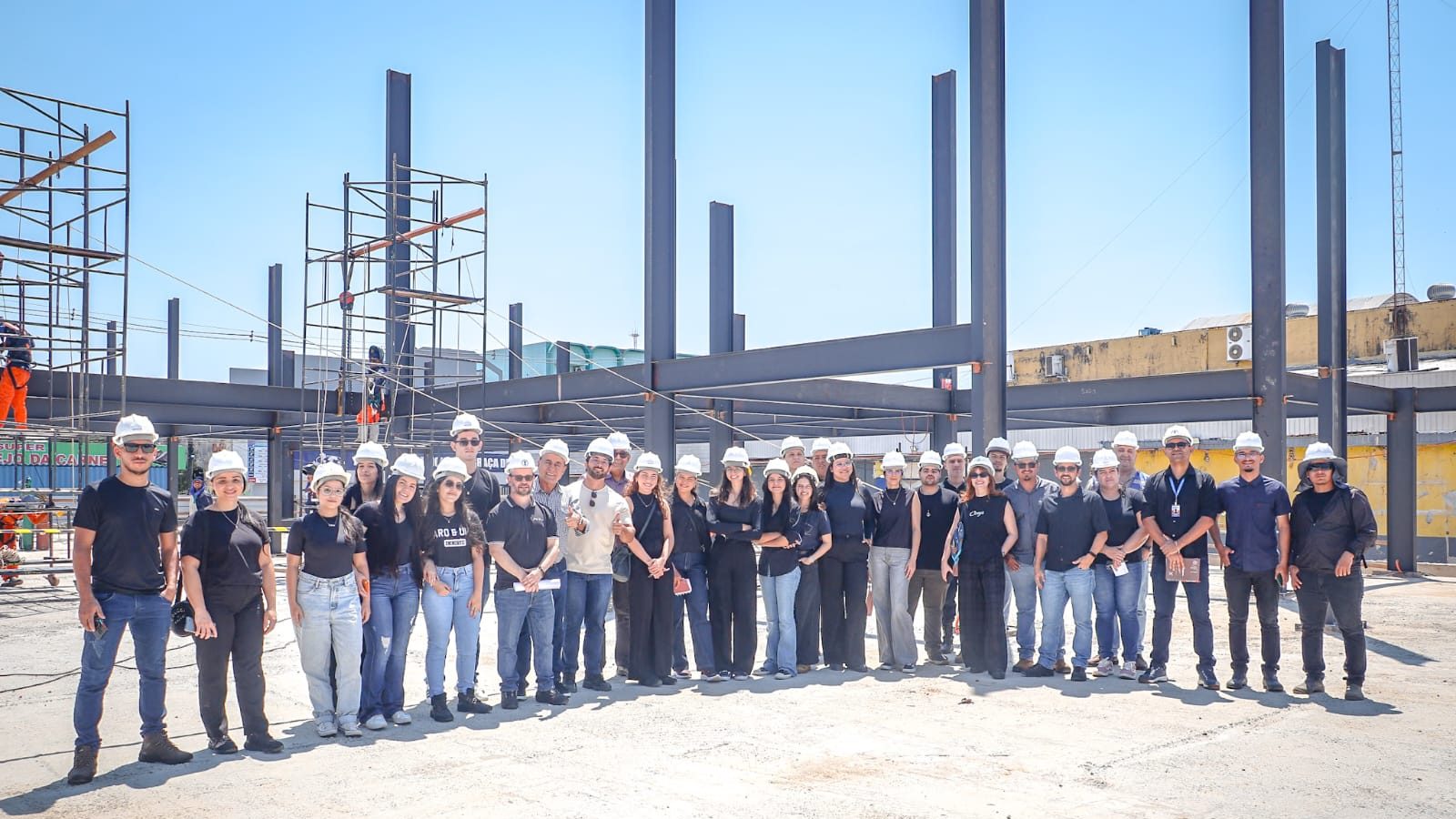 prefeitura-de-rio-branco-promove-aulas-praticas-para-academicos-em-obras-do-novo-mercado-elias-mansour