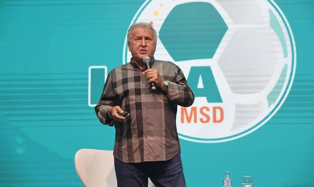 Inscrições para palestra de Zico superam expectativas e governo avalia ampliar número de vagas inscricoes-para-palestra-de-zico-superam-expectativas-e-governo-avalia-ampliar-numero-de-vagas