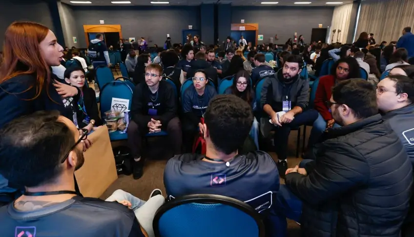 programa-educacao-que-transforma-leva-empreendedorismo-a-jovens-catarinenses-durante-o-startup-summit-2025