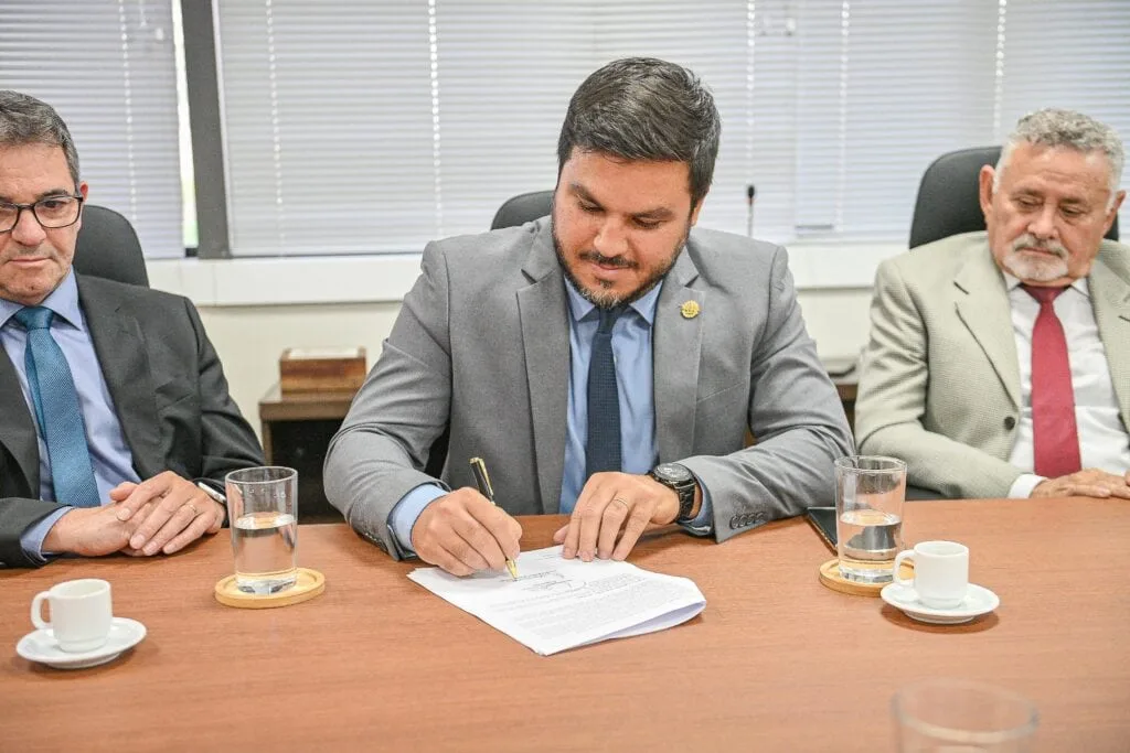 Acordo ambiental no Acre fortalece sustentabilidade com entrega de 15 mil mudas – Cidade AC News