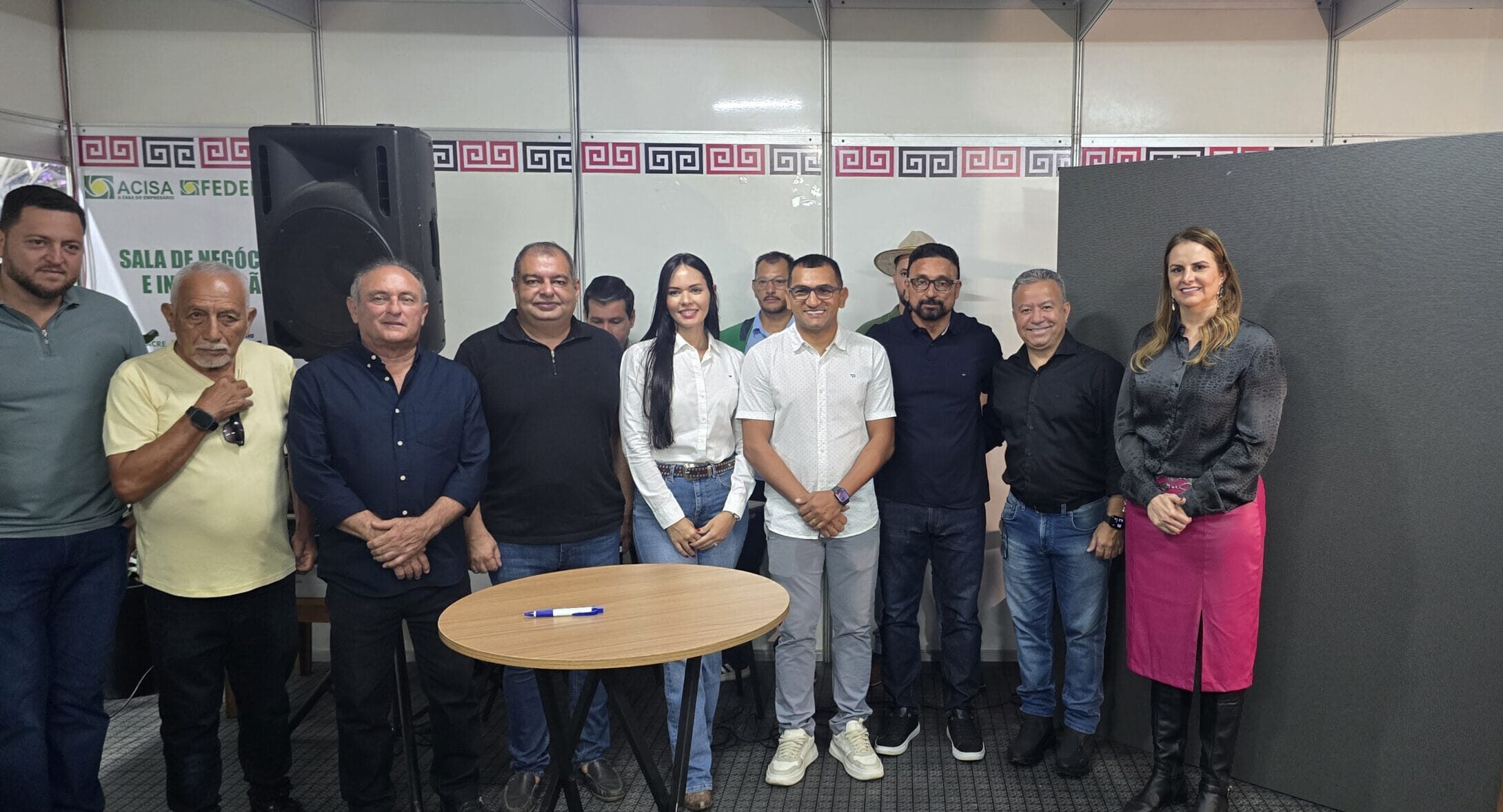 Empresários e compradores participam da rodada de negócios na Expoacre 2025