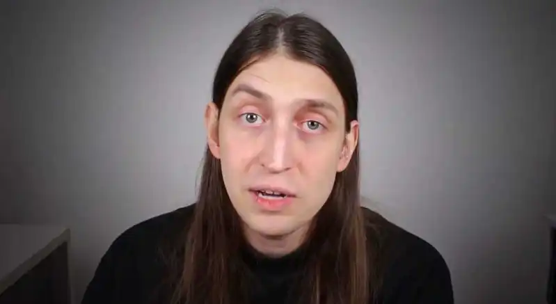 Felca desembarca no Acre para o TechnoGame 2025 e vira voz contra a adultização infantil – Cidade AC News “Público no TechnoGame em Rio Branco aguardando atração principal”