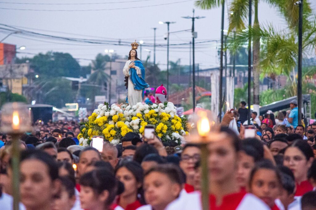 Procissão e Novenário de Nossa Senhora da Glória reúnem mais de 50 mil pessoas em Cruzeiro do Sul.
