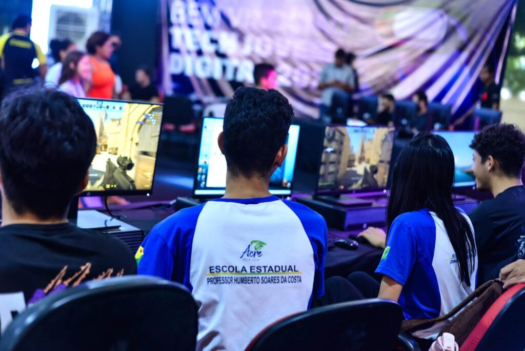 Felca desembarca no Acre para o TechnoGame 2025 e vira voz contra a adultização infantil – Cidade AC News “Público no TechnoGame em Rio Branco aguardando atração principal”