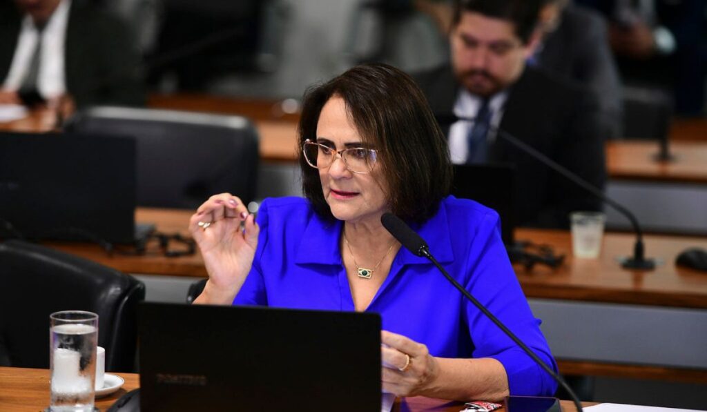 Damares Alves câncer: senadora revela diagnóstico e diz estar no limite físico – Cidade AC News Senadora Damares Alves revela diagnóstico de câncer e diz estar no limite físico