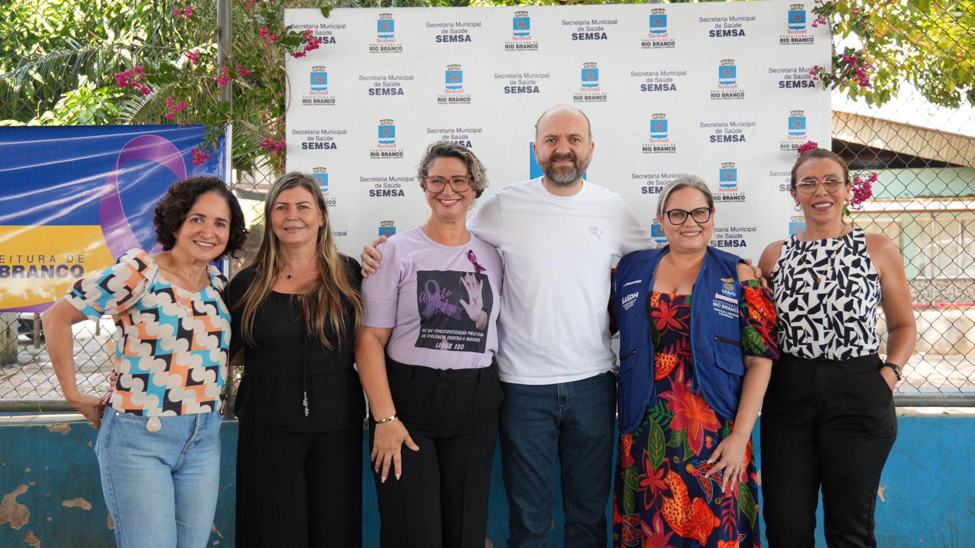 Agosto Lilas com acao integrada de conscientizacao apoio a mulher e diversos servicos 6