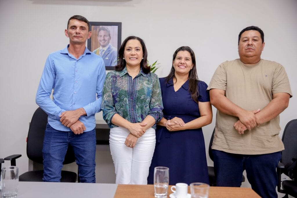 Governadora em exercício Mailza recebe vereadores de Tarauacá e discute medidas para ampliar políticas de assistência e de saúde no município | Cidade AC News – Notícias do Acre