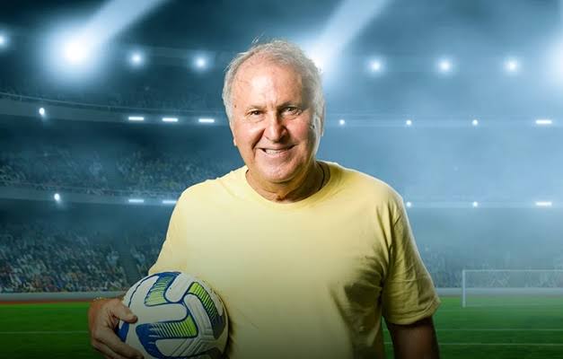 prorrogado-prazo-para-retirada-de-pulseiras-da-palestra-do-ex-jogador-zico-ate-as-14-horas-desta-segunda