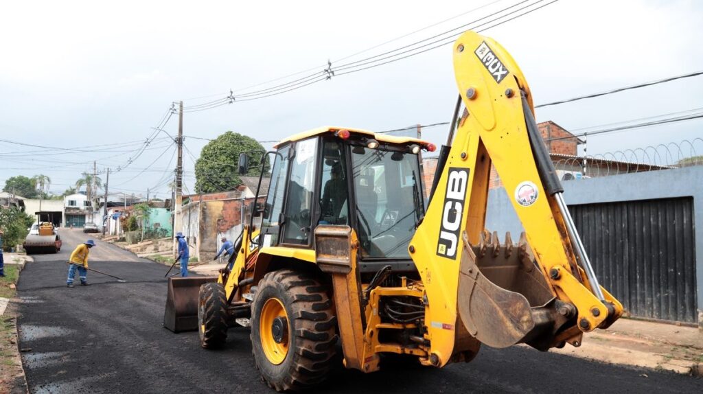 prefeitura-de-rio-branco-intensifica-frentes-de-pavimentacao-em-diversos-bairros