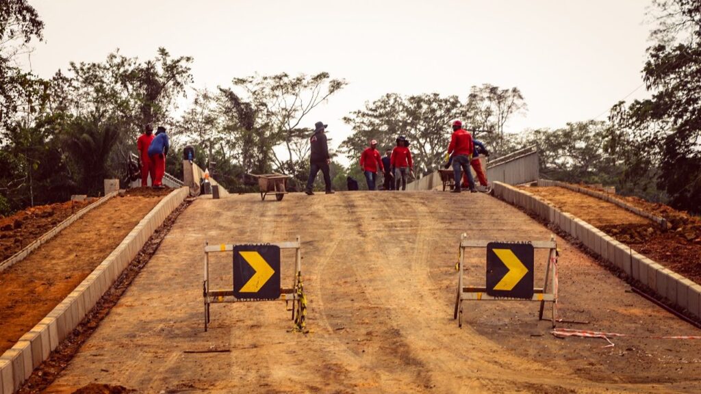 prefeitura-de-rio-branco-vistoria-obras-da-nova-ponte-sobre-o-igarape-redencao-no-apolonio-sales