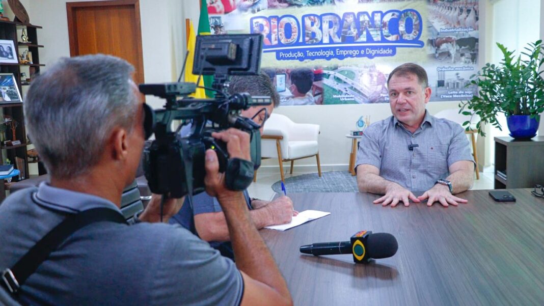 prefeitura-de-rio-branco-inicia-tratativas-para-municipalizacao-de-escolas-estaduais