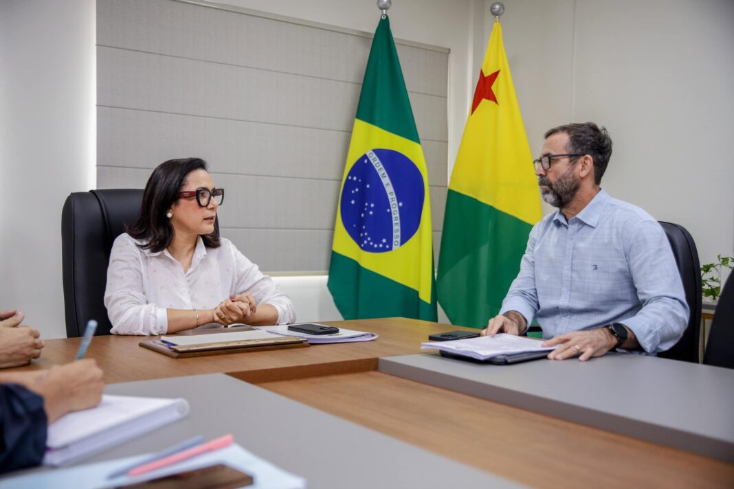 vice-governadora-mailza-discute-parceria-entre-juntos-pelo-acre-e-acre-pela-vida-para-fortalecer-cidadania-e-prevencao-a-violencia