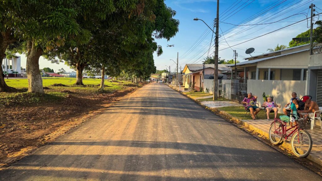 deracre-transforma-a-rua-pedro-alexandrino-com-obras-de-infraestrutura-e-pavimentacao-em-feijo