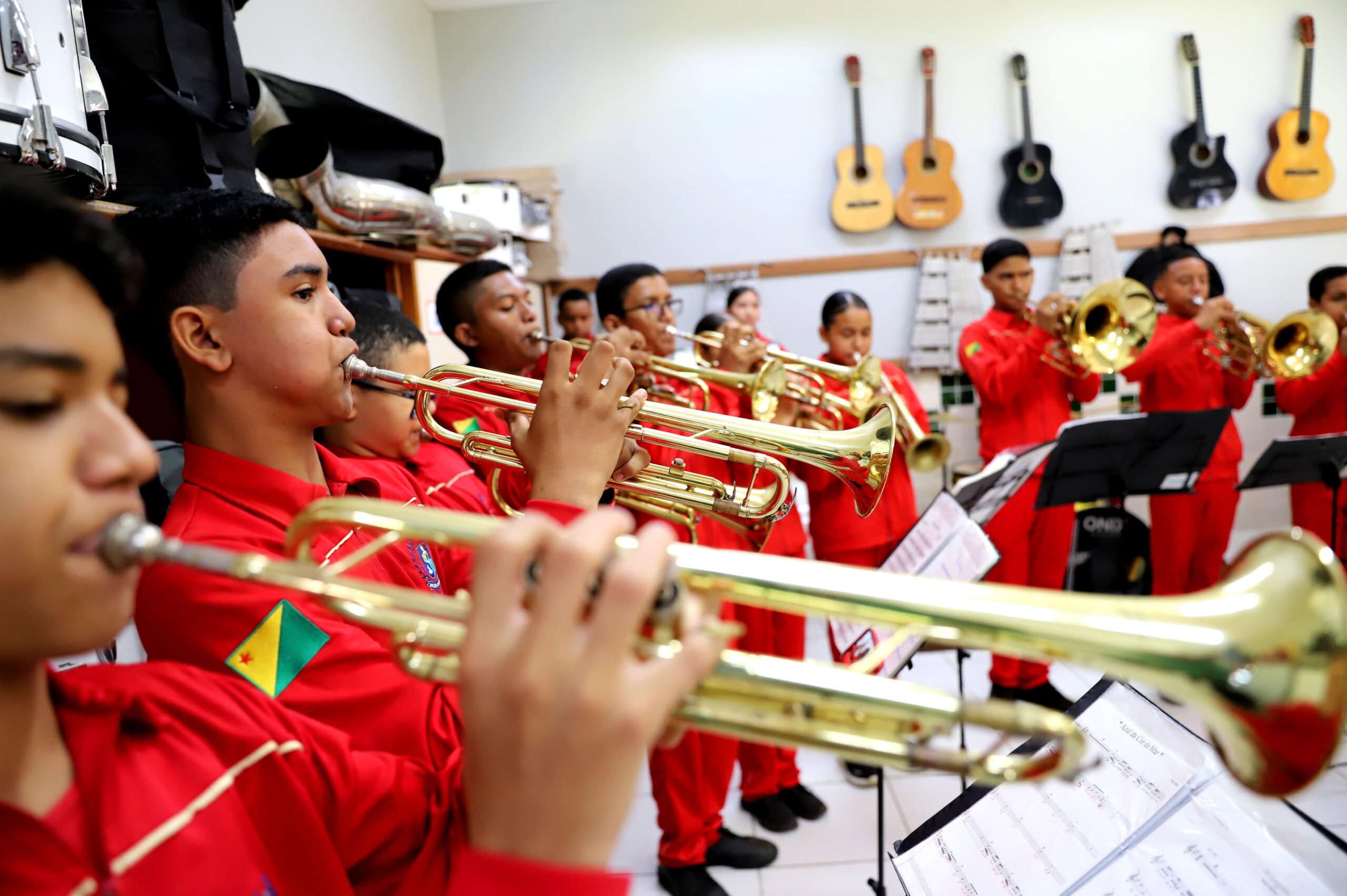 banda-escolar-se-torna-terapia-e-inspiracao-para-alunos-de-educacao-especial-na-cidade-do-povo