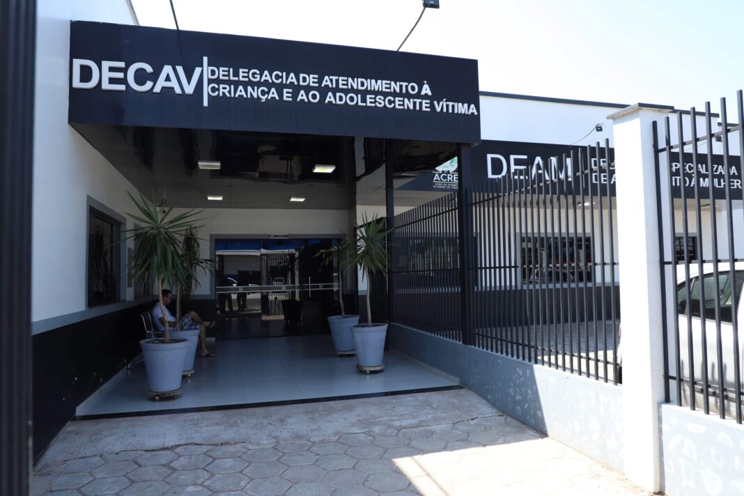 policia-civil-prende-dois-acusados-de-estupro-de-vulneravel-em-rio-branco