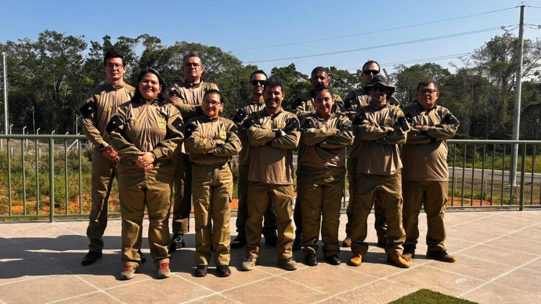 imac-entrega-fardamento-para-reforcar-atuacao-de-tecnicos-que-atuam-no-departamento-de-fiscalizacao-ambiental