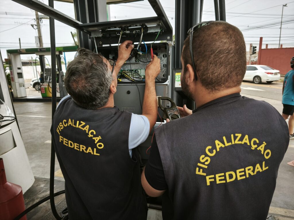 ipem-e-procon-participam-de-operacao-nacional-para-verificar-irregularidades-em-bombas-de-combustiveis