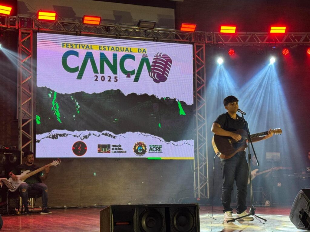 fem-encerra-primeira-etapa-do-festival-estadual-da-cancao-com-12-classificados