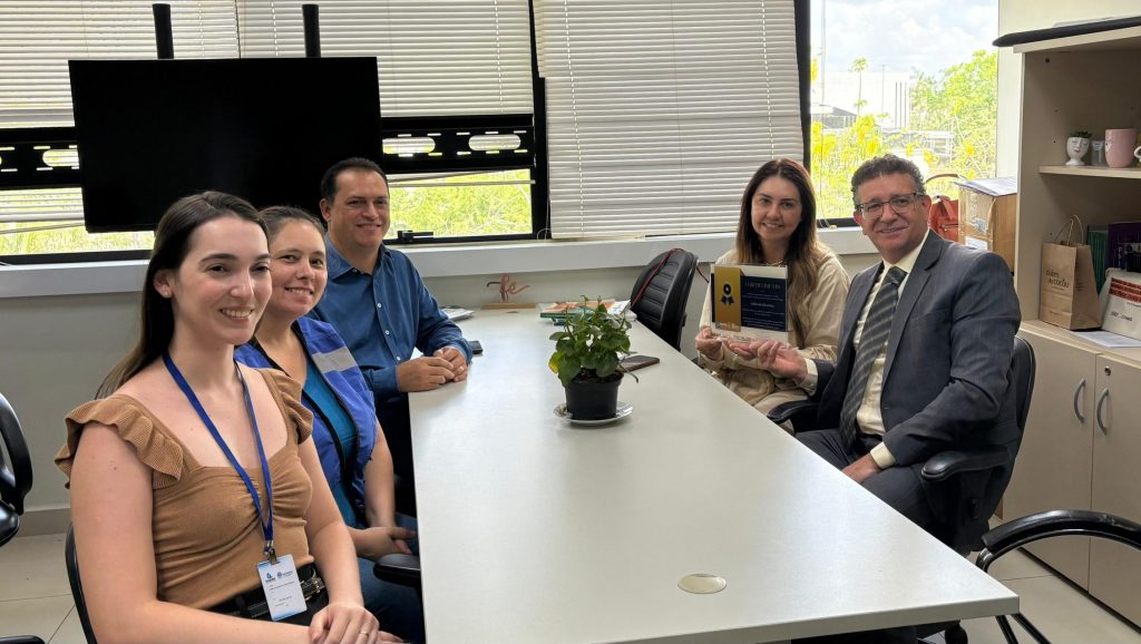 prefeitura-de-rio-branco-homenageia-a-justica-acreana-pelo-apoio-ao-projeto-“agua-para-todos”