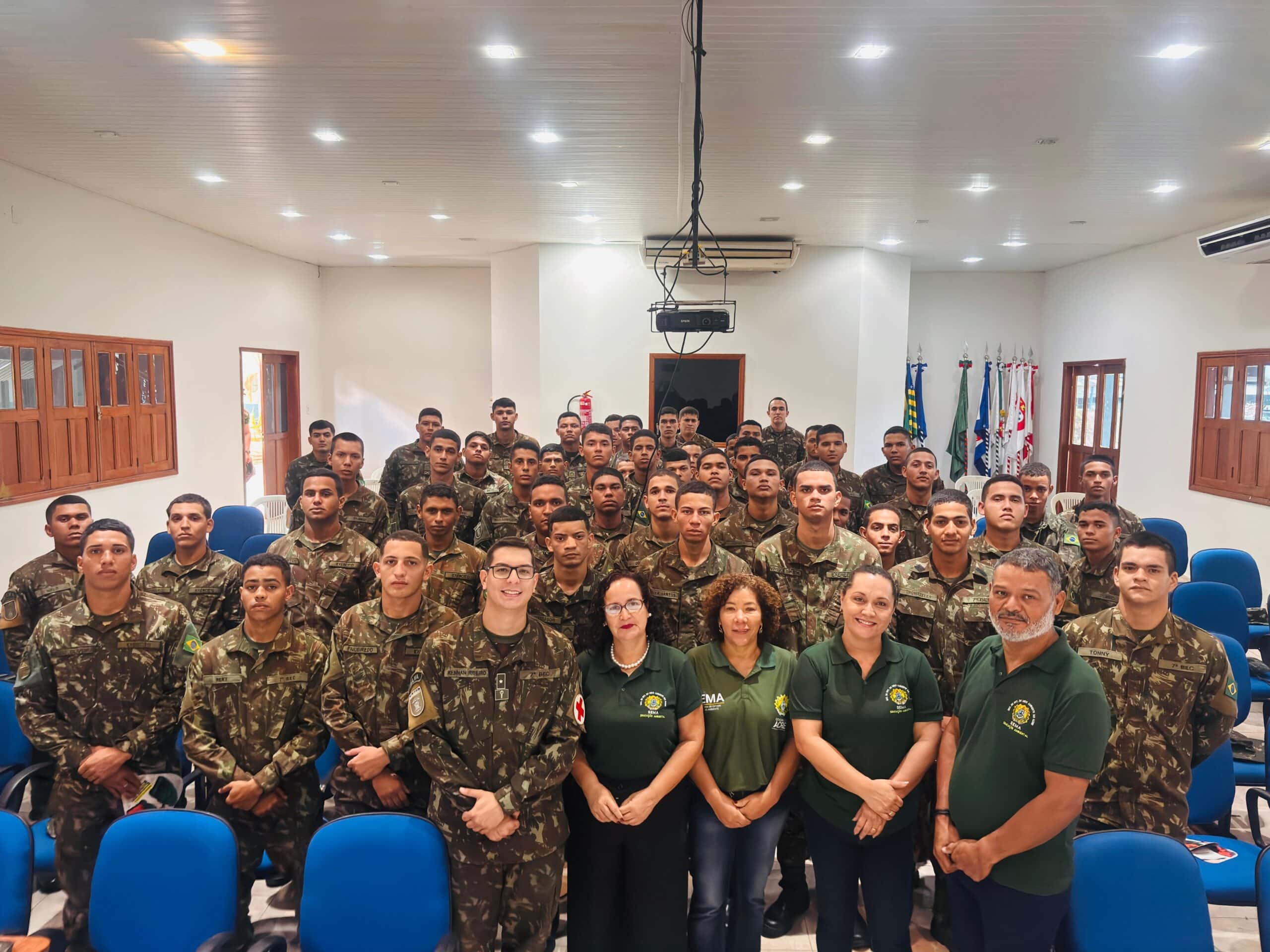 em-alusao-ao-dia-da-arvore,-gestores-da-sema-realizam-palestra-de-sensibilizacao-sobre-os-impactos-das-mudancas-climaticas-para-militares-do-7o-bec