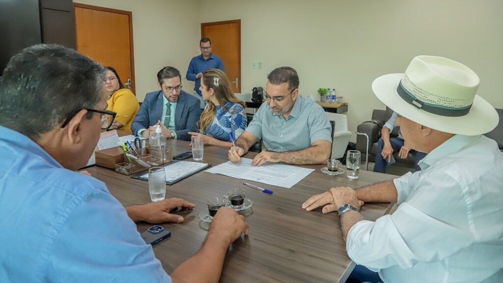 Prefeitura de Rio Branco e Estado celebram termo de compromisso sobre manutenção e conservação de espaços públicos – Cidade AC News prefeitura-de-rio-branco-e-estado-celebram-termo-de-compromisso-sobre-manutencao-e-conservacao-de-espacos-publicos