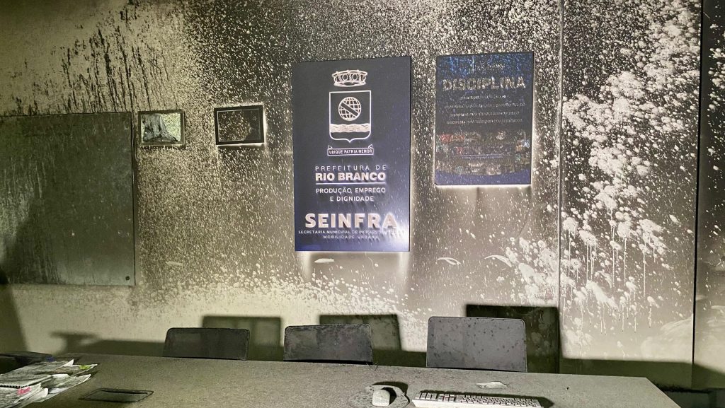 prefeitura-de-rio-branco-esclarece-principio-de-incendio-na-secretaria-municipal-infraestrutura-e-mobilidade-urbana