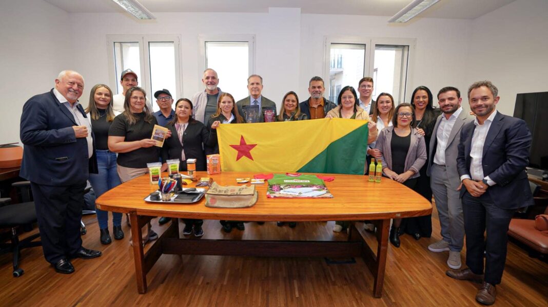 comitiva-de-produtores-acreanos-apresenta-cafes-amazonicos-no-consulado-do-brasil-em-milao