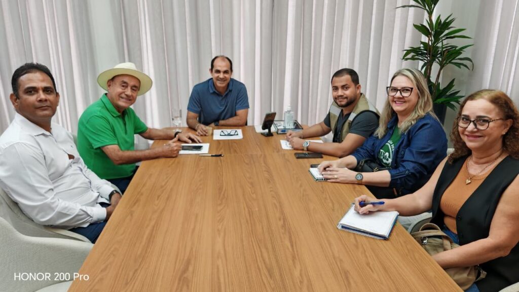 em-cruzeiro-do-sul,-prefeitos-alinham-pautas-para-assembleias-da-amac-e-do-cinreso