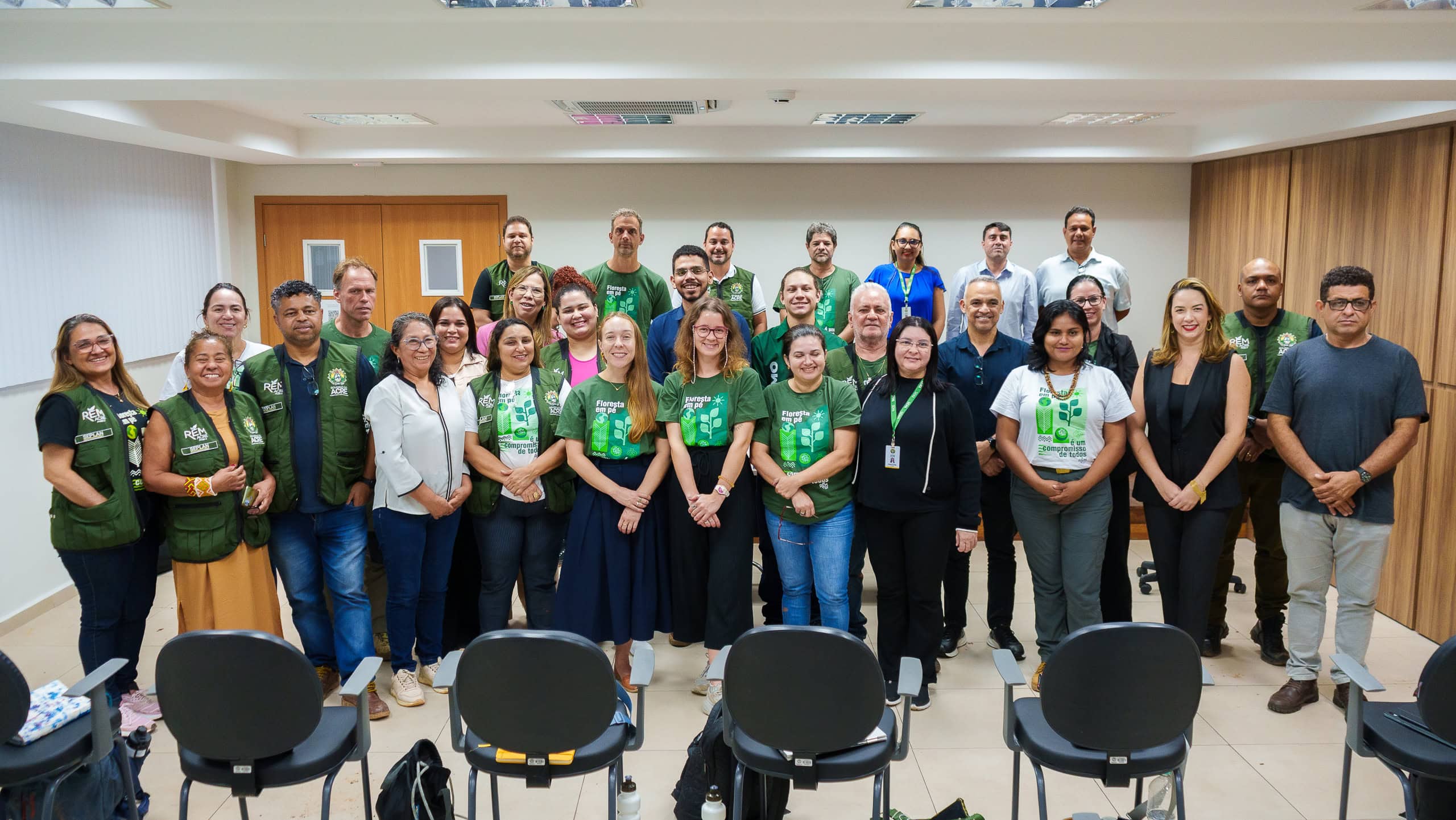 governo-do-acre-apresenta-para-comitiva-internacional-os-desafios-e-resultados-da-implementacao-do-programa-rem-acre-–-fase-2