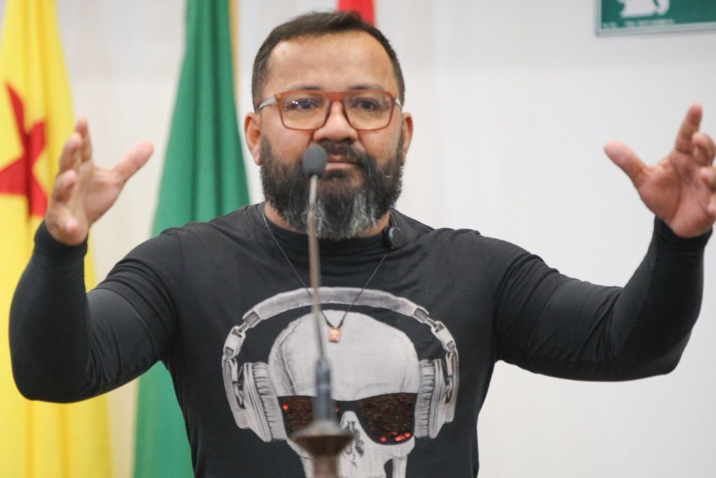 Aleac suspende sessão para receber servidores temporários do Iapen | Cidade AC News – Notícias do Acre