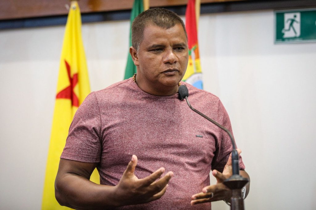 Aleac suspende sessão para receber servidores temporários do Iapen | Cidade AC News – Notícias do Acre