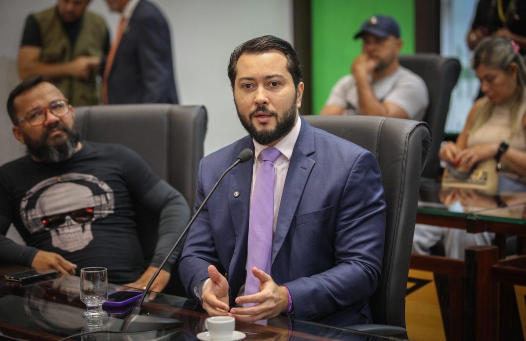 Aleac suspende sessão para receber servidores temporários do Iapen | Cidade AC News – Notícias do Acre