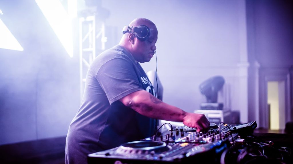 Ron Carroll, DJ, compositor e lendária voz do House Music Chicago e ícone do house, morre aos 57 anos | Cidade AC News – Notícias do Acre