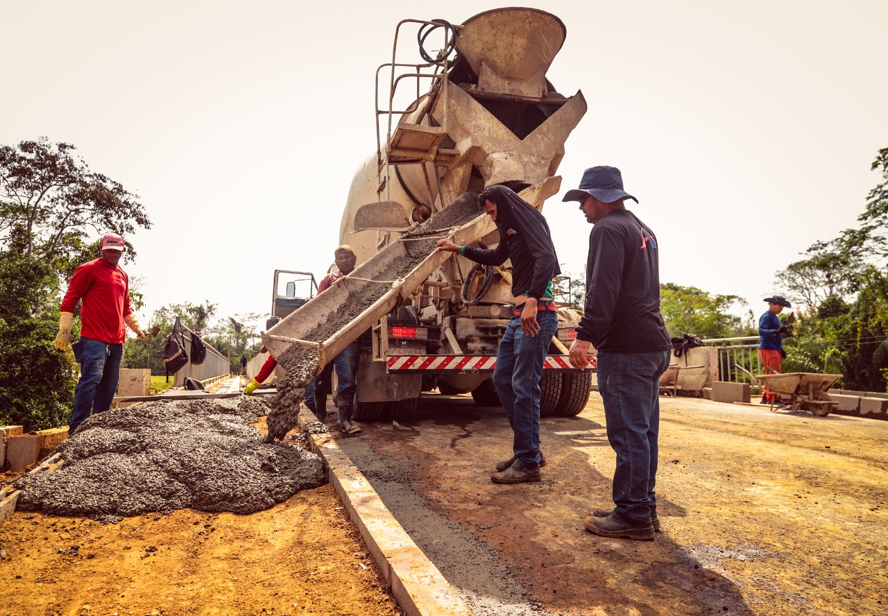 Ponte Sobre o Igarape Redencao 36