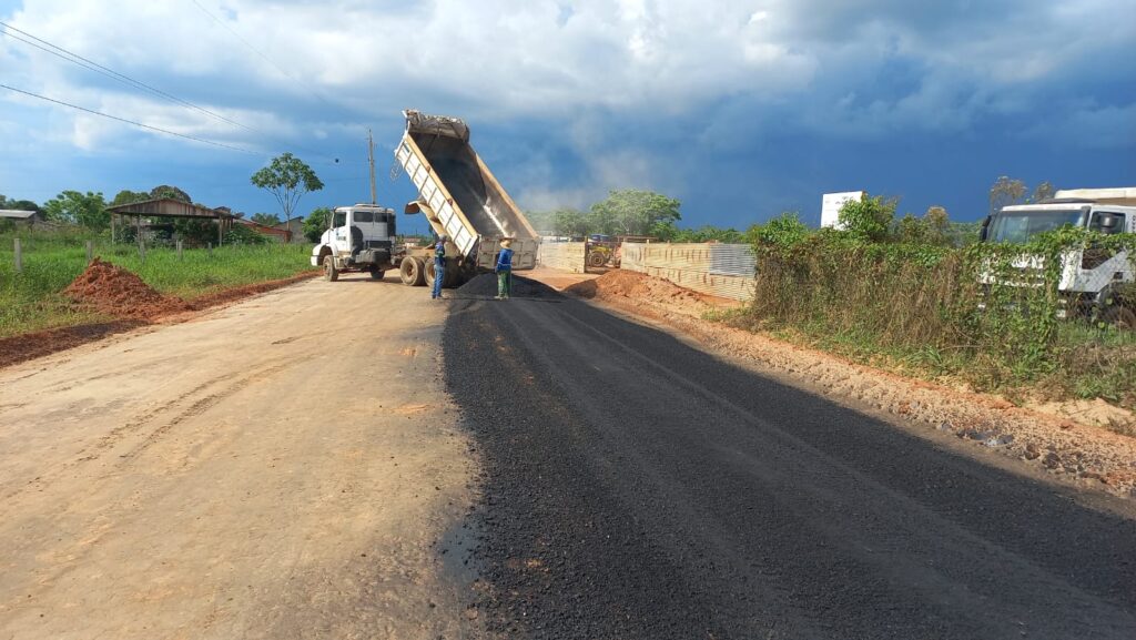Deracre inicia asfaltamento do Ramal do Adolar em Sena Madureira – Cidade AC News Deracre inicia asfaltamento do Ramal do Adolar em Sena Madureira | Cidade AC News – Notícias do Acre