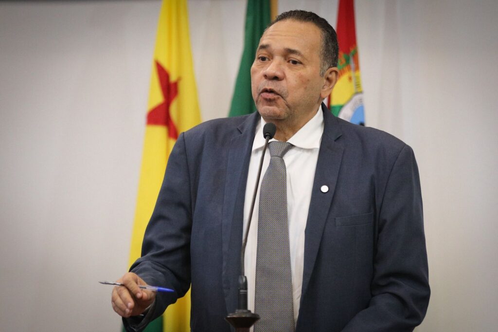 lider-do-governo-manoel-moraes-defende-dialogo-com-categorias-e-inclusao-de-demandas-no-orcamento