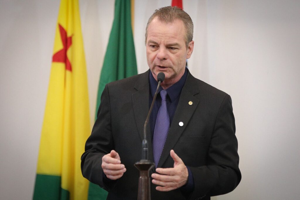 pedro-longo-destaca-acao-da-defensoria-publica-em-porto-walter-e-pede-criacao-de-clinica-de-recuperacao-em-tarauaca