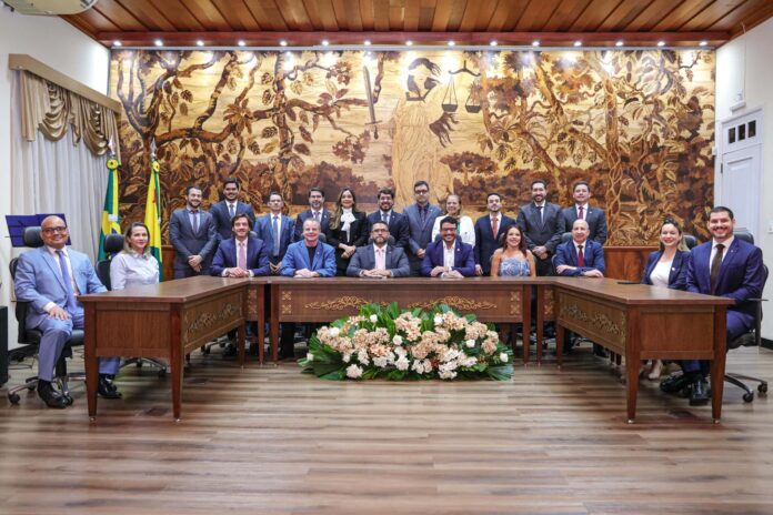 governador-gladson-cameli-acompanha-posse-da-nova-diretoria-da-associacao-dos-procuradores-do-acre
