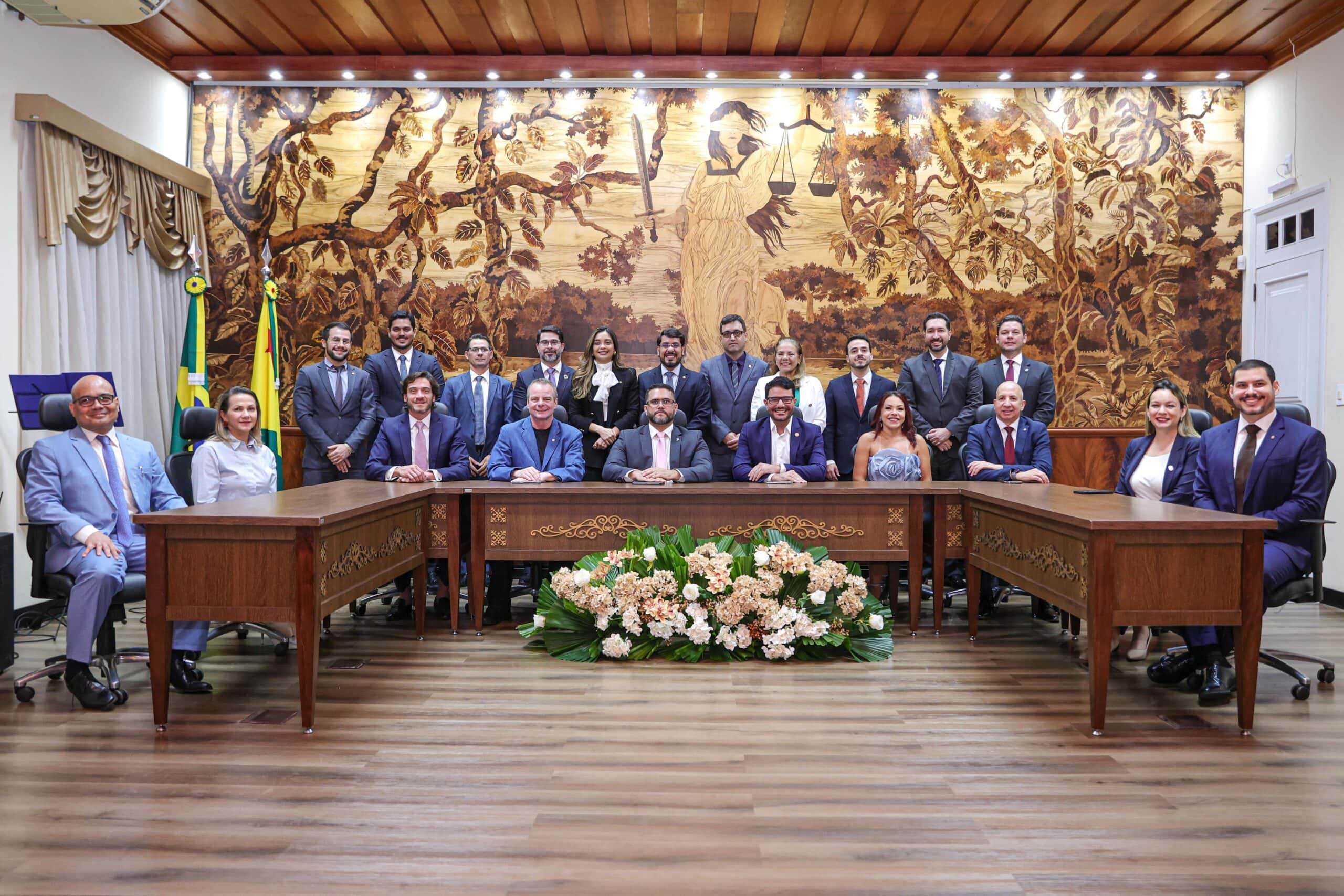 governador-gladson-cameli-acompanha-posse-da-nova-diretoria-da-associacao-dos-procuradores-do-acre
