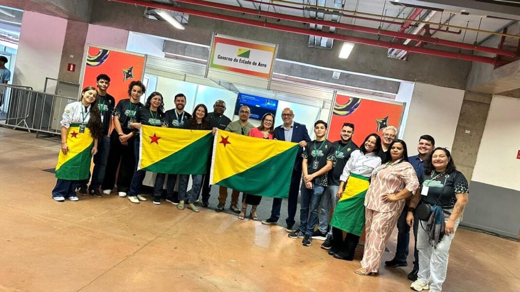 acre-apresenta-projetos-inovadores-desenvolvidos-por-estudantes-do-ieptec-em-evento-nacional-de-educacao-profissional-em-brasilia