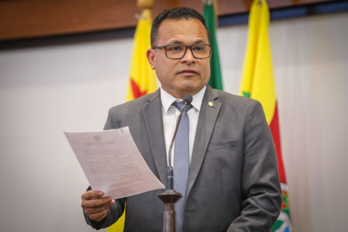 tadeu-hassem-apresenta-indicacao-para-criacao-de-“faixa-liberada”-no-lago-do-amor-e-cobra-agilidade-na-conclusao-do-pccr-da-saude tadeu-hassem-apresenta-indicacao-para-criacao-de-“faixa-liberada”-no-lago-do-amor-e-cobra-agilidade-na-conclusao-do-pccr-da-saude