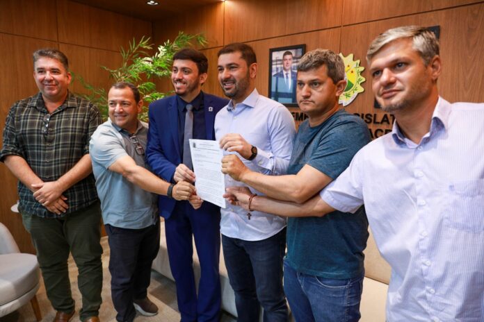 nicolau-junior-vai-apresentar-projeto-que-reconhece-acrelandia-como-a-cidade-do-cafe-com-leite