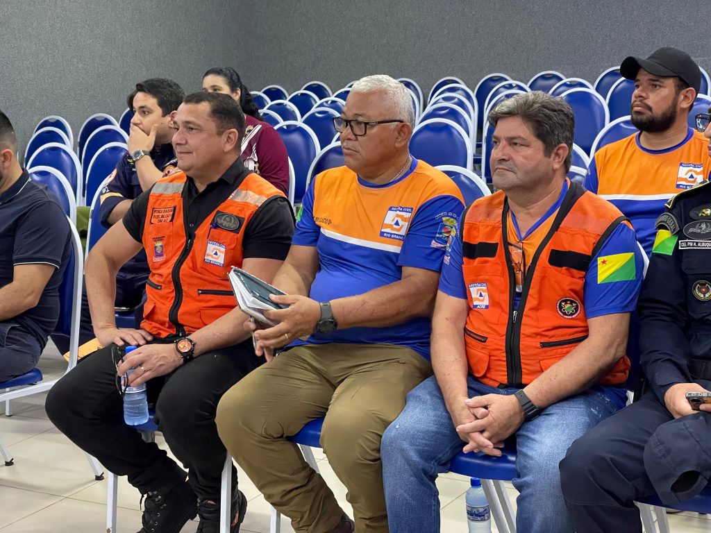 orgaos-de-seguranca-realizam-reuniao-de-alinhamento-para-simulado-de-incendio-no-via-verde-shopping