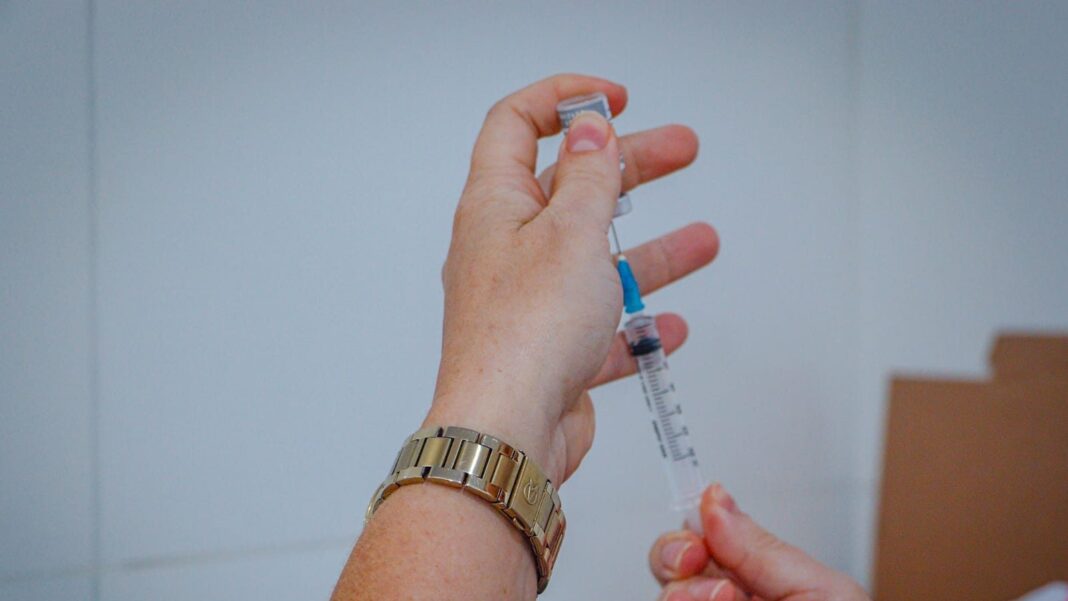 prefeitura-de-rio-branco-realiza-dia-d-da-campanha-nacional-de-multivacinacao