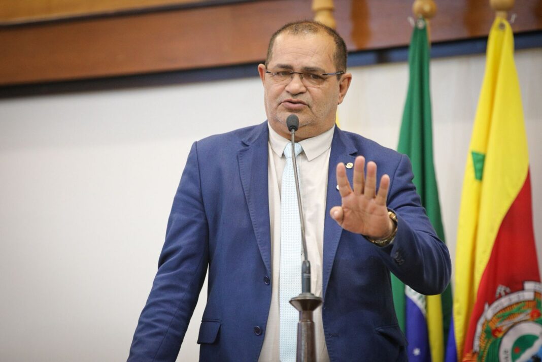 tanizio-sa-destaca-melhorias-no-pronto-socorro-e-elogia-atuacao-das-equipes-de-saude