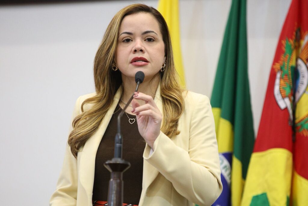 Michelle Melo agradece apoio após perda de familiar e solicita aquisição de equipamento vital para pacientes cardíacos no Acre – Cidade AC News michelle-melo-agradece-apoio-apos-perda-de-familiar-e-solicita-aquisicao-de-equipamento-vital-para-pacientes-cardiacos-no-acre