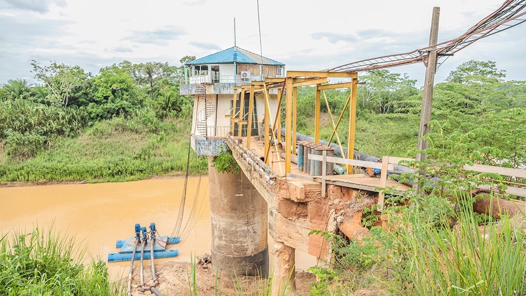 prefeitura-de-rio-branco-realiza-limpeza-nas-etas-para-garantir-qualidade-da-agua-distribuida-a-populacao